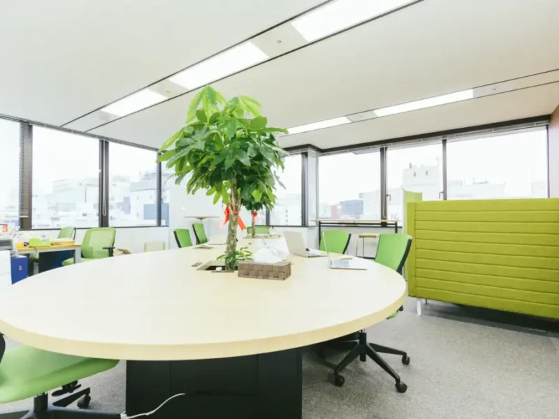 ひょうたん型のテーブル