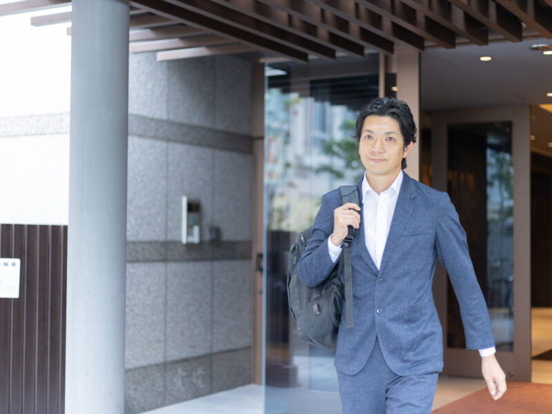 ワクワクする提案で、販売店の成功を支える営業です。